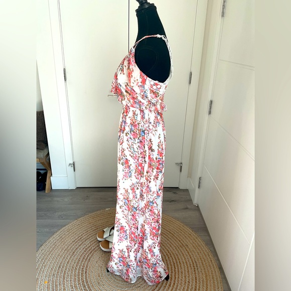 Dynamite, Chiffon Floral Maxi Dress With knitted back . - Picture 2 of 10